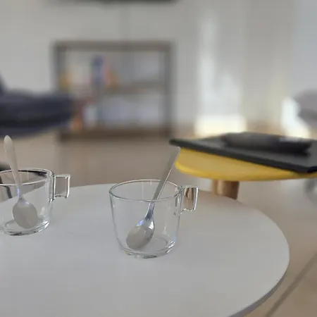 بيت للعطل House In *