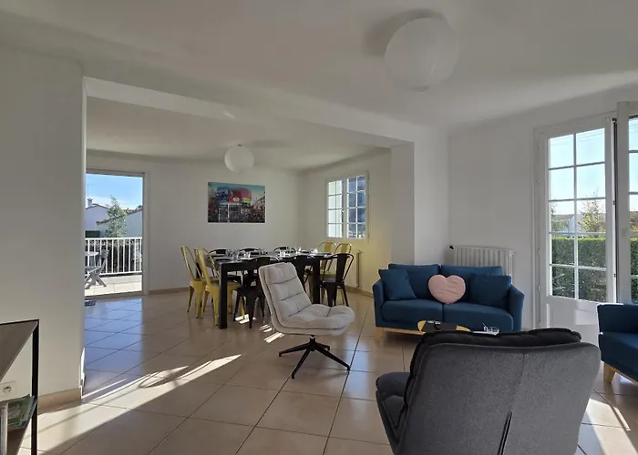 House In Nyaraló Vallet